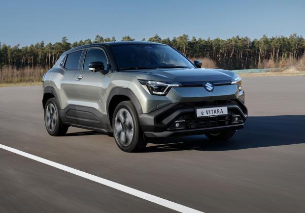 Suzuki Vitara elettrica