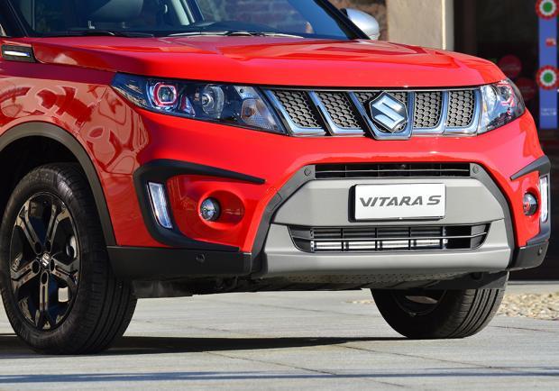 Suzuki Vitara S 1.4 Boosterjet AllGrip griglia anteriore