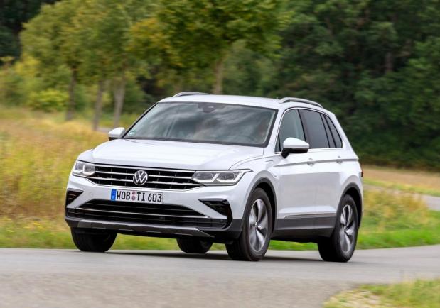 tiguan ehybrid bianca movimento