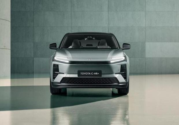 Toyota C-HR - frontale