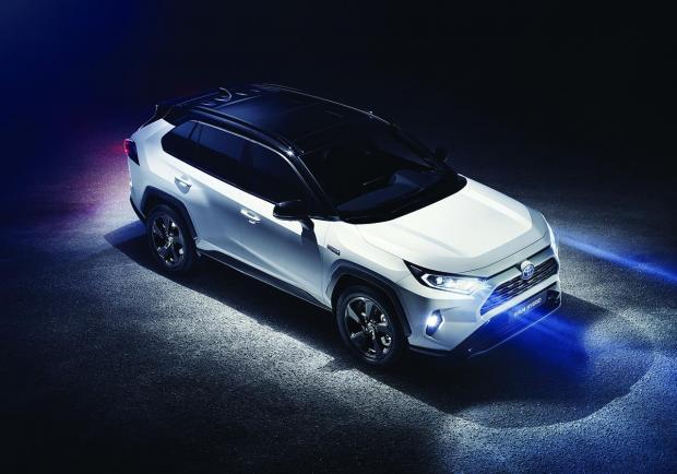 Toyota RAV4, ordinabile l'ultima versione della Suv più venduta 01