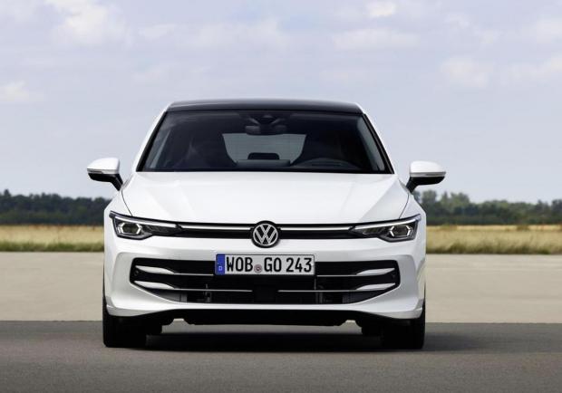 Volkswagen Golf 8 restyling motori allestimenti 5