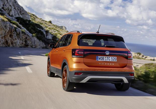 Volkswagen, la nuova Suv compatta T-Cross 03