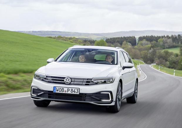 Volkswagen Passat GTE, cresce l'autonomia dell?ibrida plug-in 03