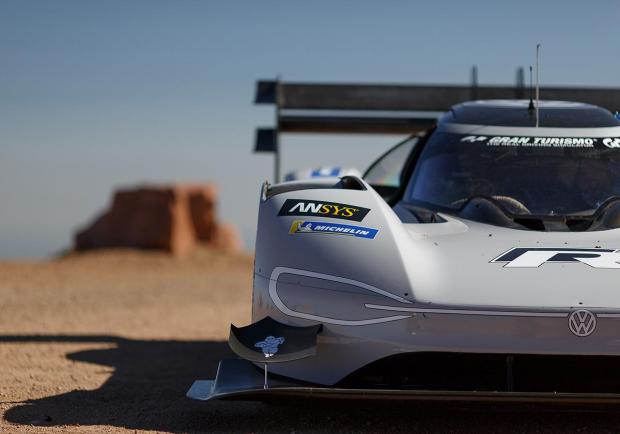 Volkswagen, ricariche lampo alla Pikes Peak 01