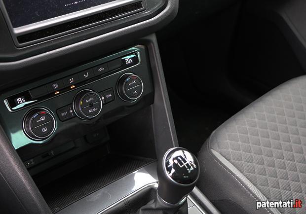 Volkswagen Tiguan 1.6 TDI comandi climatizzatore