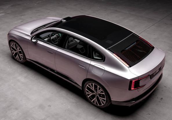 Volvo ES90 - visione dall'alto