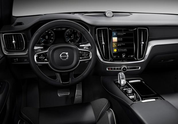 Volvo S60 2018 interni