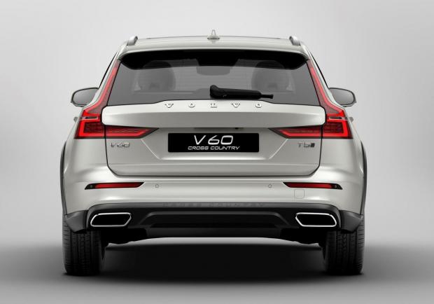 Volvo V60 Cross Country coda