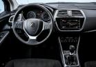 Suzuki S-Cross calandra interni