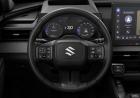 Across Plug-in Hybrid - volante e comandi