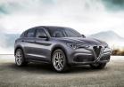 Alfa Romeo Stelvio grigia tre quarti anteriore