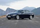 BMW Serie 3 berlina Luxury tre quarti anteriore