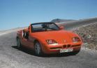 BMW Z1 rossa tre quarti anteriore lato sinistro