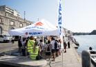 Insieme per un Po pulito con barche motorizzate Suzuki foto