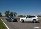 Jeep Grand Cherokee SRT vs Seat Ibiza Cupra in pista
