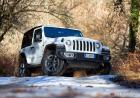 Jeep Wrangler Sahara tre quarti anteriore