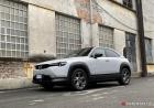 Mazda MX-30 suv elettrica foto