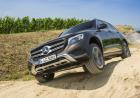 Mercedes GLC 250d 4Matic in off-road anteriore