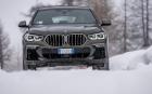 Nuova BMW X6 frontale movimento