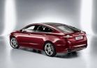 Nuova Ford Mondeo my 2013 tre quarti posteriore