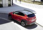 Nuova Hyundai Kona arancione tre quarti posteriore