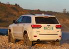 Nuova Jeep Grand Cherokee Overland tre quarti posteriore