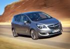 Nuova Opel Meriva my 2014 tre quarti anteriore lato destro