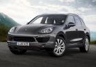 Nuova Porsche Cayenne S Diesel tre quarti anteriore foto statica