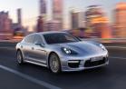 Nuova Porsche Panamera Turbo Executive tre quarti anteriore