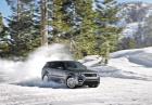 Nuova Range Rover Sport sulla neve in accelerazione