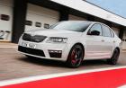 Nuova Skoda Octavia RS 230 ai box