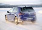 Nuova Volkswagen Golf R tre quarti posteriore lato sinistro