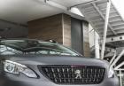 Peugeot 2008 Black Matt calandra