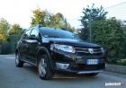 Prova Dacia Sandero Stepway 1.5 dCi Prestige tre quarti anteriore