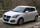 Prova Suzuki Swift Sport tre quarti anteriore