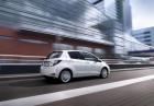 Toyota Yaris Hybrid tre quarti posteriore lato destro