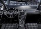 Volkswagen Golf GTE abitacolo
