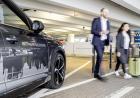 Volkswagen, straordinario test di parcheggio autonomo 03