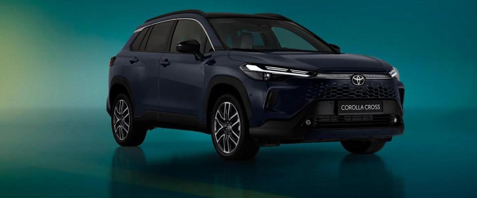 Toyota Corolla Cross ibrida nuovo restyling