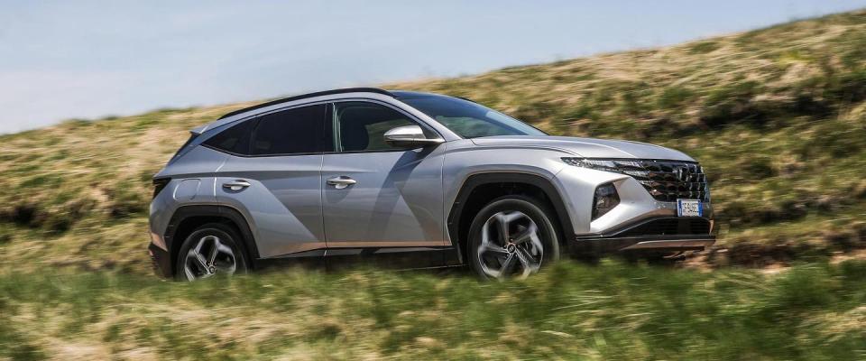 hyundai tucson phev ibrida plug-in recensione opinioni
