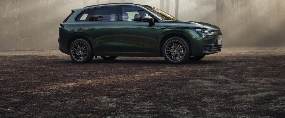 C10 AWD e Long Range con trazione integrale