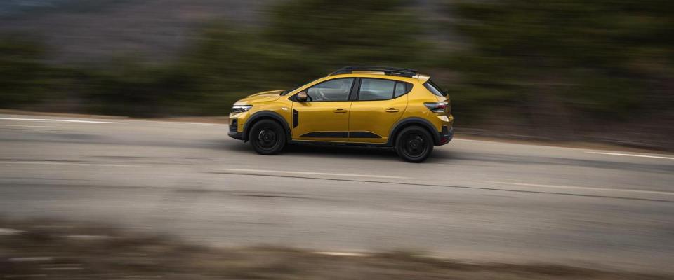 dacia sandero gpl 2026 cambio automatico prezzo recensione opinioni