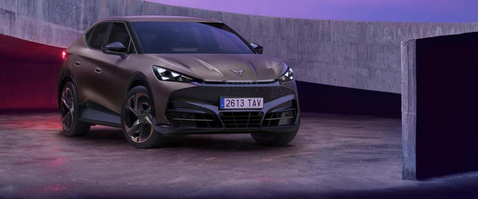 Nuova versione Cupra Tavascan da 190 CV