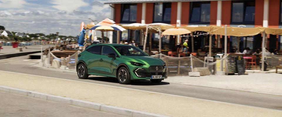 renault clio gpl 2026 cambio automatico recensione prova prezzo