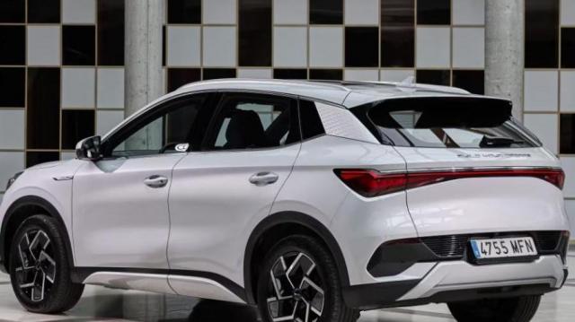 BYD ATTO 3 posteriore