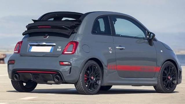 Abarth 695C posteriore 1