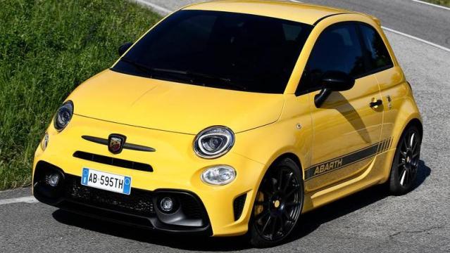 Abarth 595 anteriore 2