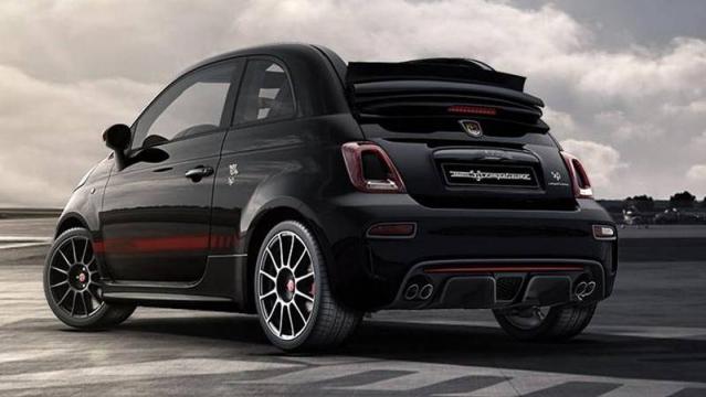 Abarth 595C posteriore 1