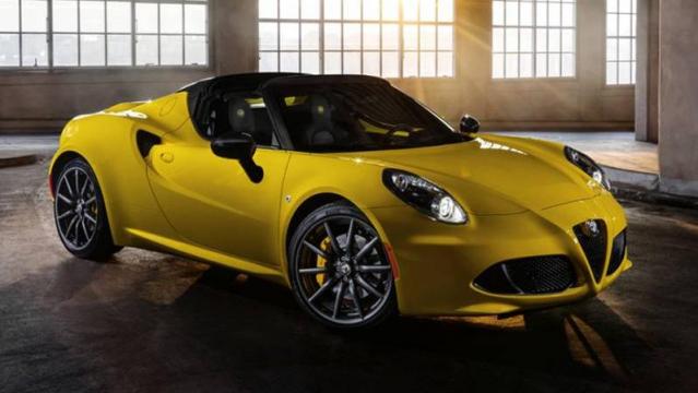 Alfa Romeo 4C Spider 4